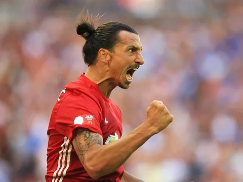 'Thần chú Ibra' hiển linh chỉ làm Mourinho nói đúng