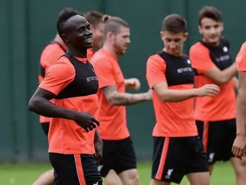 Dàn sao trở lại, Liverpool thách thức nhà vô địch