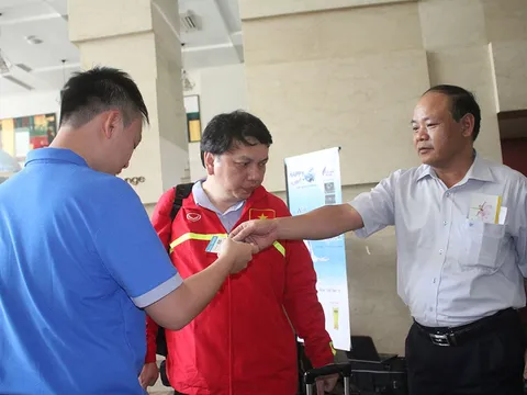 Cán bộ an ninh C45 “trinh sát” ĐT Việt Nam trước thềm AFF Suzuki Cup