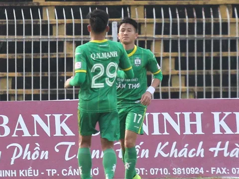 Thua đau Cần Thơ, Hải Phòng mất ngôi đầu bảng