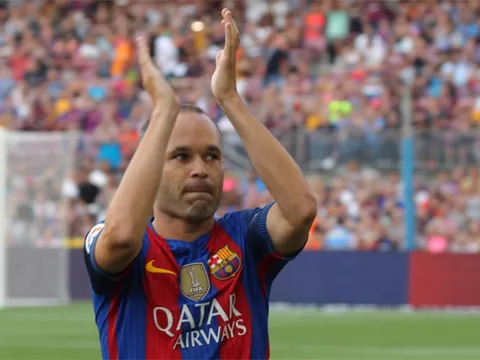 Iniesta sắp đạt cột mốc vĩ đại với Barca