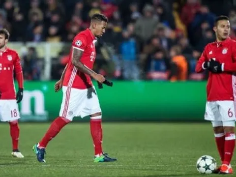 Jerome Boateng sa sút vì làm từ thiện