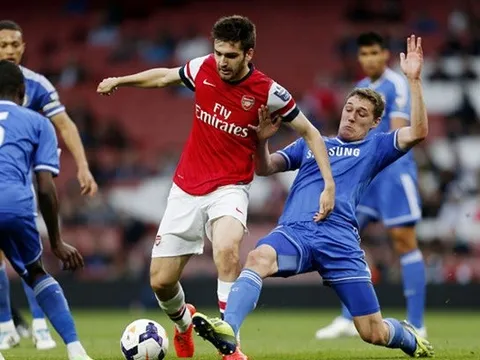 Bạn đồng lứa của Bellerin sắp rời Arsenal 3 lần trong 3 năm