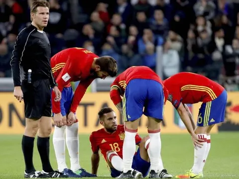 Jordi Alba chấn thương, Barca méo mặt