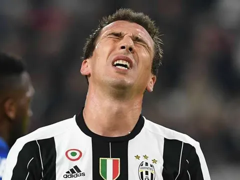Juventus thiệt quân trước thềm trận đấu với Lyon