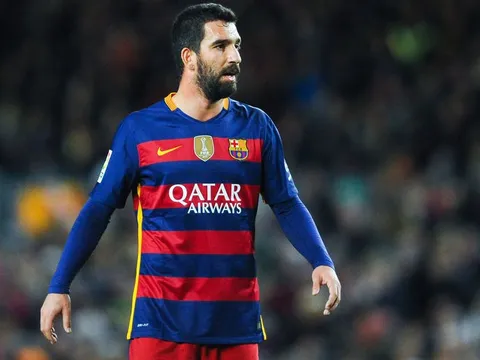 Khả năng rê bóng cực dẻo của Turan trong màu áo Barca