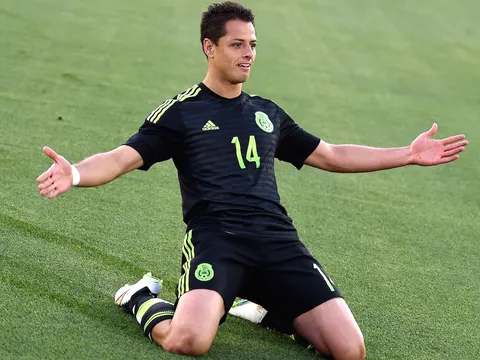 Khả năng săn bàn cực nhạy của Chicharito