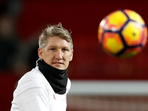 Khoảnh khắc Schweinsteiger tái xuất trước West Ham