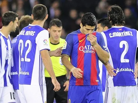 Không giải được 'lời nguyền' Anoeta, Barca bị Real bỏ xa trên bảng xếp hạng