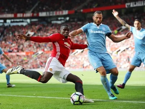 Klopp bóng gió chê Man Utd