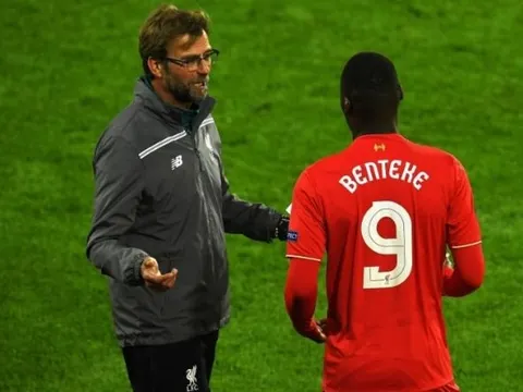 Klopp hé lộ tương lai Benteke