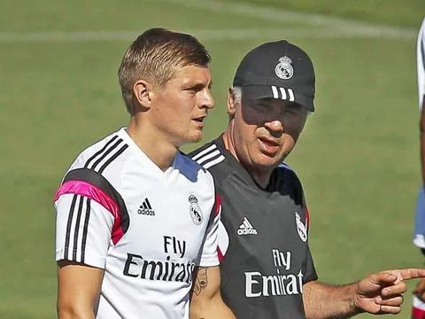 Kroos khóa chặt cửa với Bundesliga