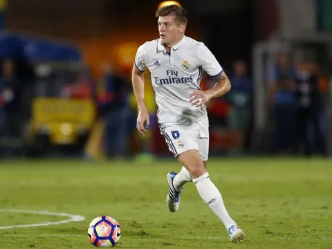 Kroos ghi dấu ấn Đức ở Bernabeu