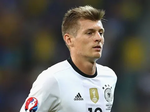Kroos "vô đối" về khoản chuyền bóng tại EURO 2016