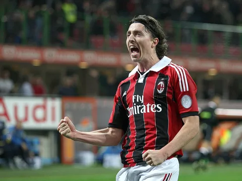Kỹ năng xử lý bóng đỉnh cao của Riccardo Montolivo
