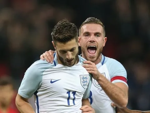 Lallana, Henderson cũng đi 'vui vẻ' trong ngày Rooney lên báo