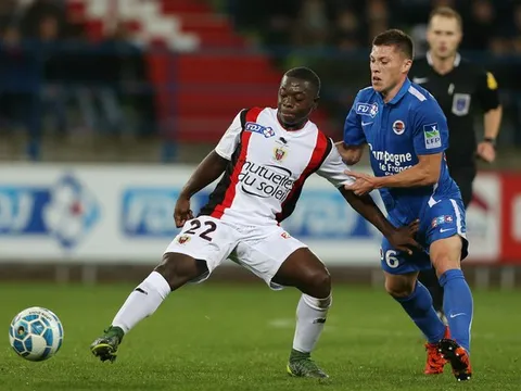 Leciester City tìm ra người thay Kante?