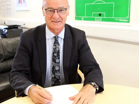 Leicester trói chân thành công "Thợ hàn"