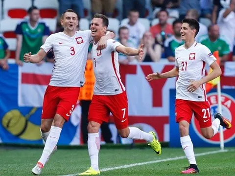 Lewandowski im tiếng, Ba Lan vẫn thắng tối thiểu Bắc Ireland