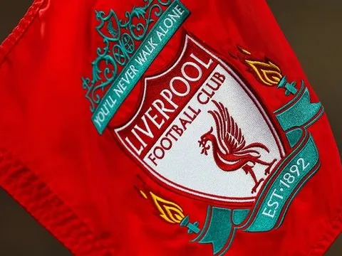 Khi Liverpool đi ngược truyền thống