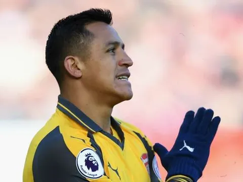 Lộ lý do Sanchez được đá chính trận M.U