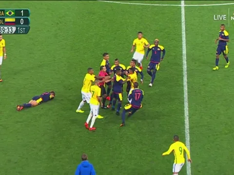 Loạn đả ở trận đấu giữa Olympic Brazil và Colombia