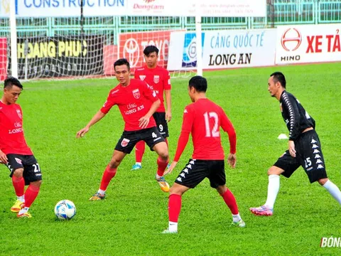 Đá tập không ngoại binh, Long An chuẩn bị trận play-off với Viettel