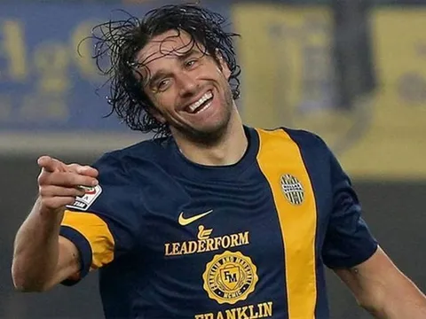 Luca Toni lấy chứng chỉ hành nghề, chuẩn bị gia nhập FIGC