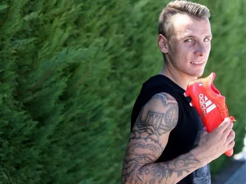 Lucas Digne 'tôn thờ' Barca