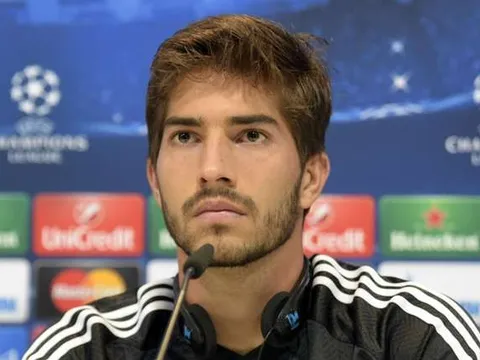 Lucas Silva lên tiếng phủ nhận chuyện giải nghệ sớm