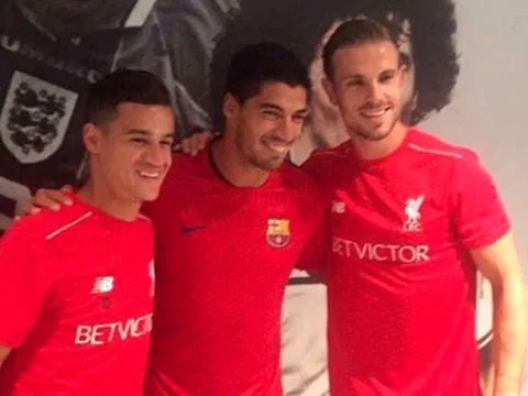 Barca thua đậm Liverpool, Suarez 'ăn mừng'