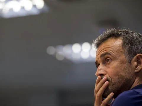 Luis Enrique lo học trò 'sập bẫy'