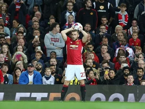 Luke Shaw hé lộ cách Mourinho động viên học trò