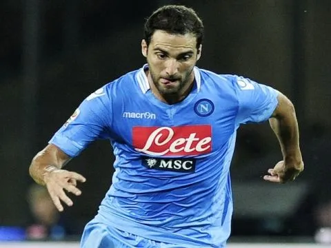Lý do Juventus chi 90 triệu euro cho Gonzalo Higuain