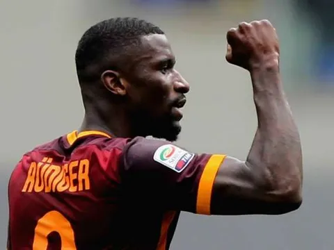 Dính chấn thương, trụ cột Roma vẫn bị Chelsea nhòm ngó