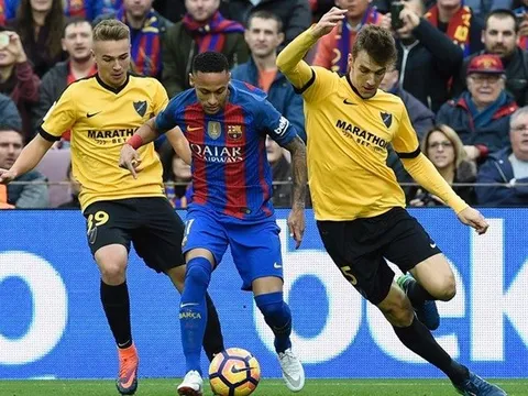Malaga nhận 2 thẻ đỏ, Barca vẫn bất lực chia điểm trên sân nhà