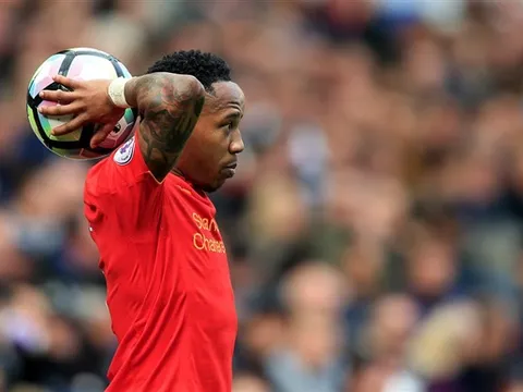 Man City ra giá 35 triệu bảng cho cầu thủ chạy cánh của Liverpool
