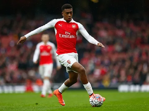 Màn trình diễn của Alex Iwobi vs PSG (24/11/2016)