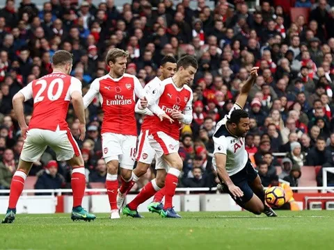 Màn trình diễn của bộ đôi trung vệ Arsenal trước Tottenham