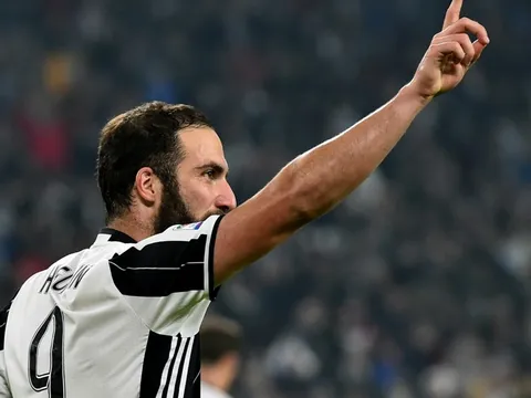 Màn trình diễn của Gonzalo Higuain vs Napoli
