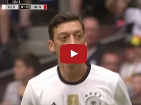 Màn trình diễn của Mesut Oezil vs Hungary