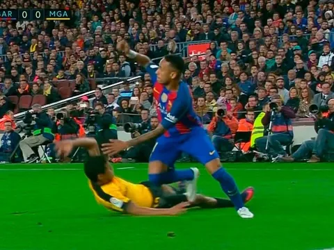 Màn trình diễn của Neymar trước Malaga