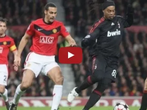 Màn trình diễn của Ronaldinho vs Manchester United