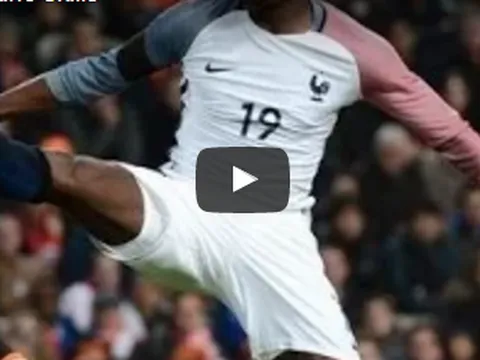 Màn trình diễn 'ma thuật' của Paul Pogba