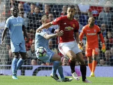 Man United khiến CĐV nổi điên trên mạng xã hội