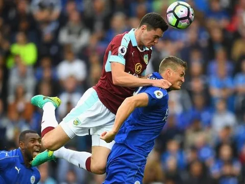 Man Utd cạnh tranh Chelsea vụ Michael Keane