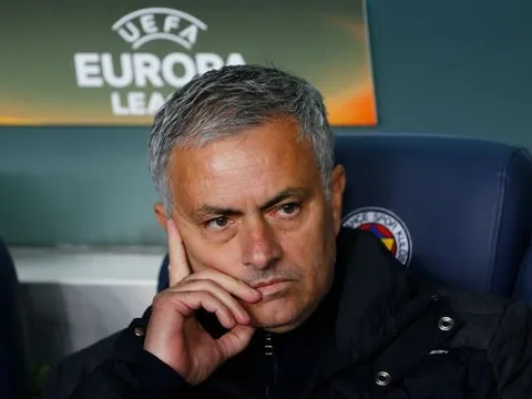 Man Utd chơi tệ vì hàng thủ?