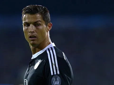 31 tuổi, Ronaldo vẫn nhận 20 triệu mỗi mùa