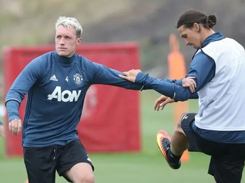 Đã rõ tương lai Phil Jones