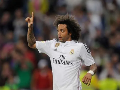 Marcelo được huyền thoại đưa 'lên mây'